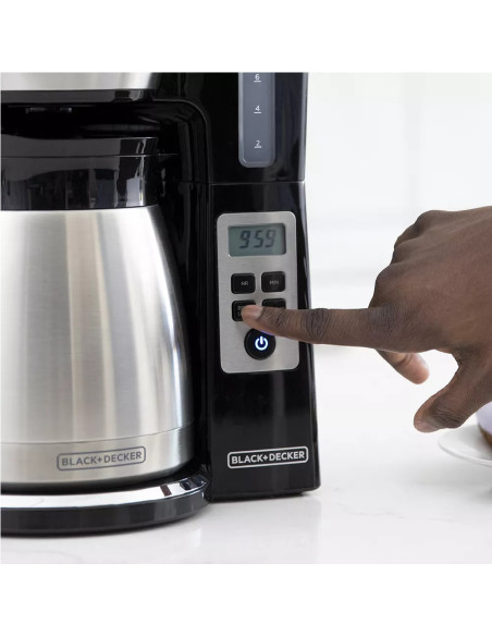 Cafetera Black Decker 12 Tazas Programable Termica Digital Con Jarra De Acero Inox