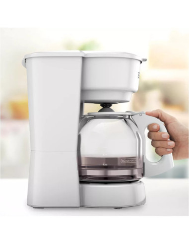CAFETERA BLACK DECKER-12 TAZAS-SISTEMA GOTEO-BOTON ENCENDIDO Y APAGADO-BLANCA