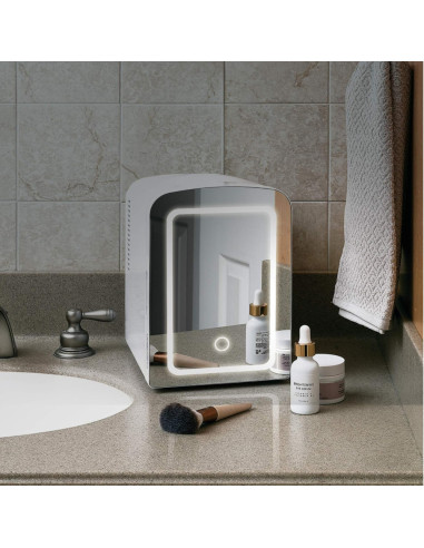 Enfriador Chefman Portatil 4lts Puerta Con Espejo Y Luz Led Ajuste Frio-Caliente Blanca