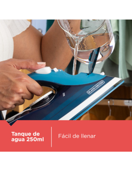 Plancha De Ropa Black Decker- 1200w Liviana Cable Retractil Suela Ceramica Azul